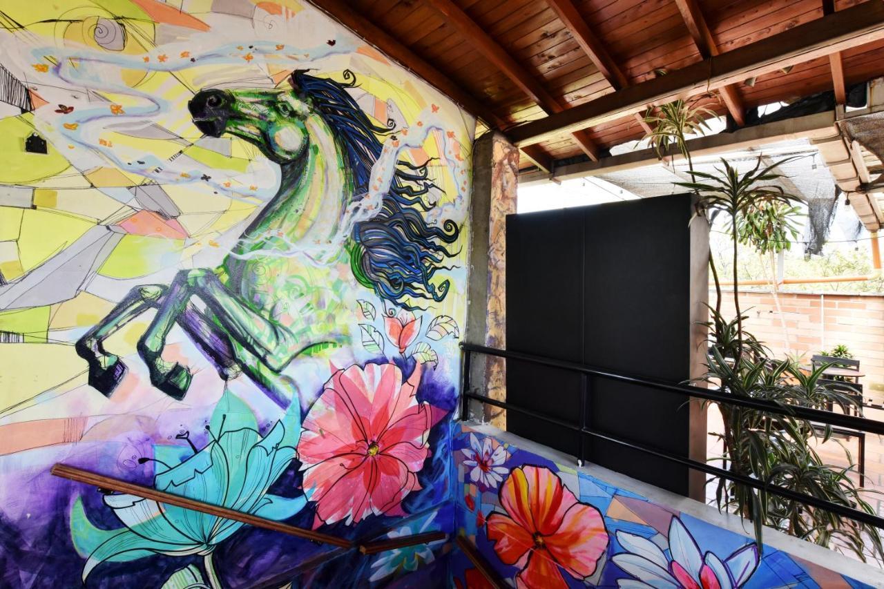 Albergue International House Co-Living Medellín Exterior foto